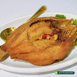 ปลากะพงทอดน้ำปลา