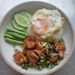 ข้าวยำไก่แซบ