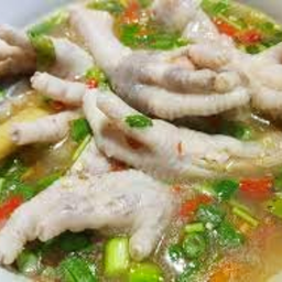 ต้มแซ่บตีนไก่