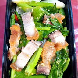 ข้าว-คะน้าหมูกรอบ