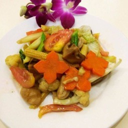 ผัดผักรวมมิตร