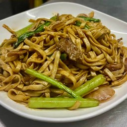 ผัดมีเนื้อ