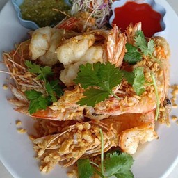 กุ้งขาว  ทอดกระเทียม