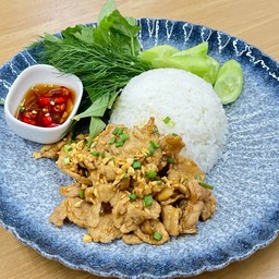 ข้าวหมูกระเทียม