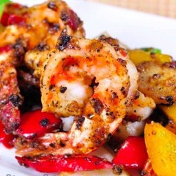 กุ้งผัดพริกไทยดำ