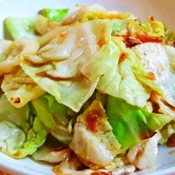 กะหล่ำปลีผัดน้ำปลา