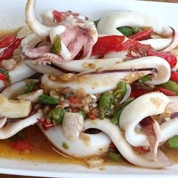 หมึกผัด(พริกขี้หนูสด)
