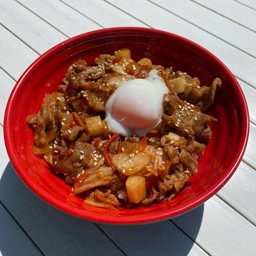ข้าวหน้าหมูผัดกิมจิ+ไข่ออนเซ็น NEW!!