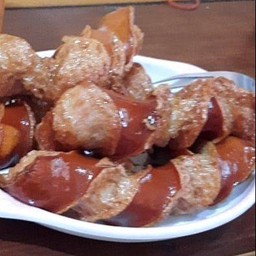 ไส้กรอกหนังกรอบทอด