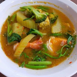 แกงส้มผักรวมกุ้ง