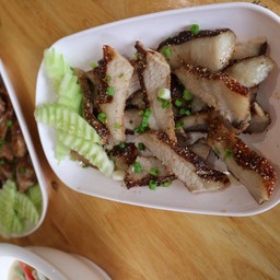 หมูย่างข้าวคั่ว