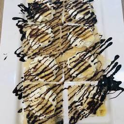 โรตีทิชชู่วิปครีม+กล้วยหอม+ช็อคฯ