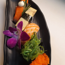 ข้าวปั้นรวม5ชิ้น