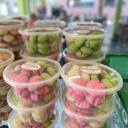 ขนมกลีบลำดาง