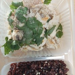 ข้าวไก่กระเทียม