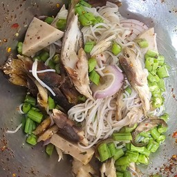 ยำขนมจีน