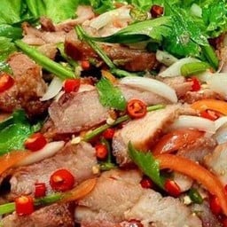 ยำหมูย่างแตงกวา