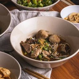 เกาเหลาน้ำตกเนื้อ