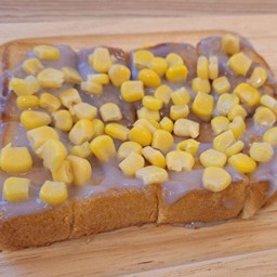 ปังปิ้งเนย สังขยา เผือก ข้าวโพด