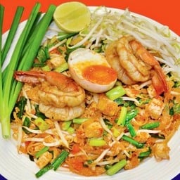 ผัดไทย มันกุ้ง กุ้งสด ไข่เค็ม
