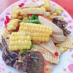 ตำข้าวโพด ปูปลาร้าไก่ยอ