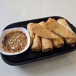 ปอเปี๊ยะทอด ไส้ผัก