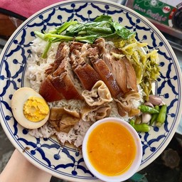 ข้าวขาหมู