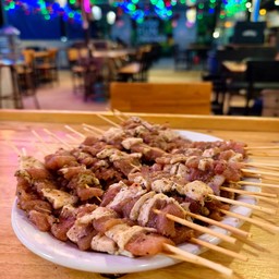 เพลินภิรมย์เตี๋ยวตุ๋น ขาไก่ละลาย สาขาเพลินภิรมย์