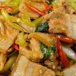 ผัดพริกหมูสามชั้นๆราดข้าว