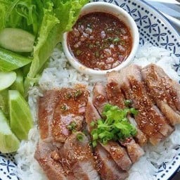หมูทอดตีพุง( ข้าวคอหมูย่าง ข้าวกะเพราพริกแห้ง ข้าวหมูทอดฉ่ำๆ ข้าวไข่ข้น ข้าวขยำหมู)