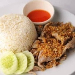ข้าวราดกระเทียม