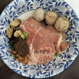 ก๋วยเตี๋ยวเนื้อสด