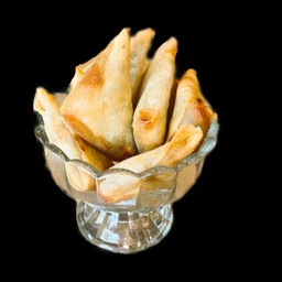 ซาโมซ่ากล้วย Banana samosa