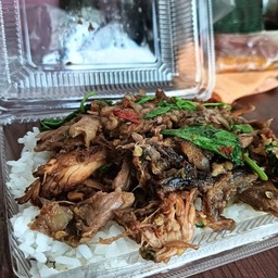 ขาหมู คุณตั๋ม