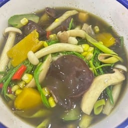 แกงเห็ดรวม 80 บาท