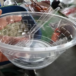 ถ้วยชาม, ช้อน, ส้อม 1