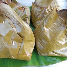 ปลาดุกย่าง ยายเพ็ญ ปลาดุกย่าง หมูปิ้ง ข้าวเหนียว ส้มตำ