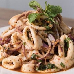 ลาบปลาหมึก