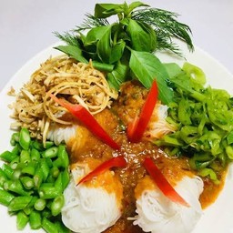 ขนมจีน พร้อมน้ำพริกโบราณ