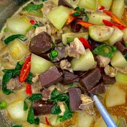 ขนมจีน แกงเขียวหวานไก่