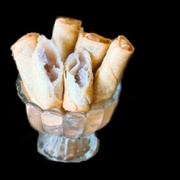 โรลเผือก Taro roll