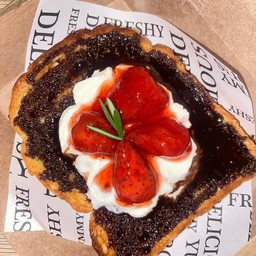 ปังช็อคกรีซี่สตอ