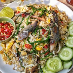 ข้าวผัดปลาทู