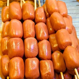 ไส้กรอกแดงเล็กปิ้ง(4ไม้)