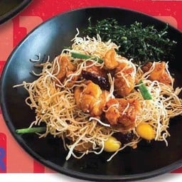 หมี่กรอบผัดเม็ดมะม่วง