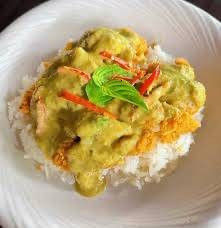 ข้าวแกงเขียวหวานไก่กรอบ