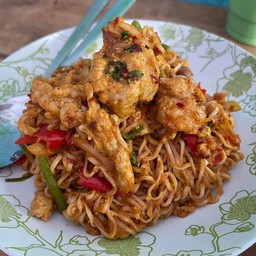 มาม่าผัดผงกระหรี่