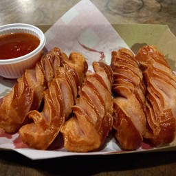 ไส้กรอกทอด