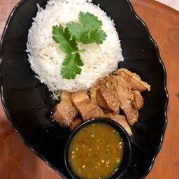 ข้าวหมูตุ๋น