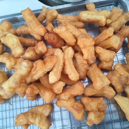 ปาท่องโก๋